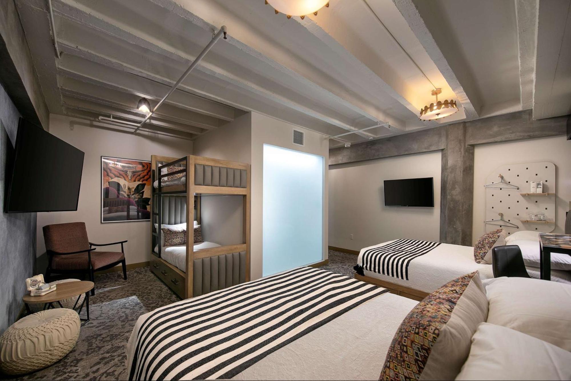 Отель The Wayfarer Downtown La, Tapestry Collection By Hilton Лос-Анджелес Экстерьер фото